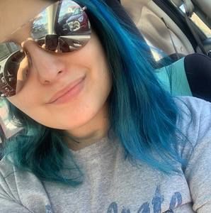 Meet your Posher, Marissa